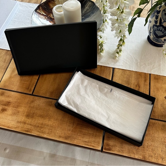 Chanel Pouch Box - Picture 3 of 6